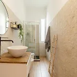 Arya Dimora Mediterranea Centro فيلاّسيمِيوس