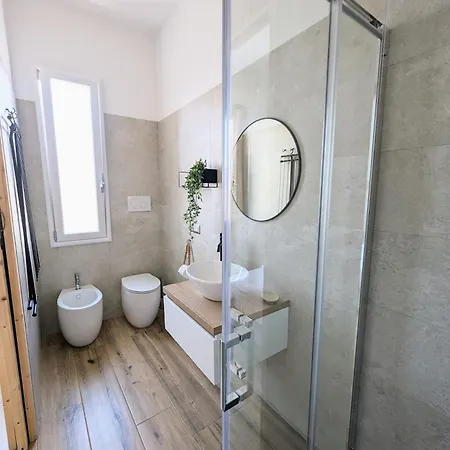 Arya Dimora Mediterranea Centro Homestay