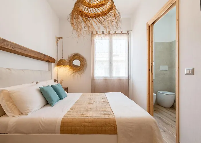 Homestay Arya Dimora Mediterranea & Apartment, Centro