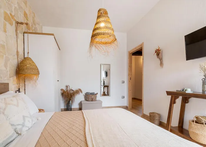 Homestay Arya Dimora Mediterranea & Apartment, Centro