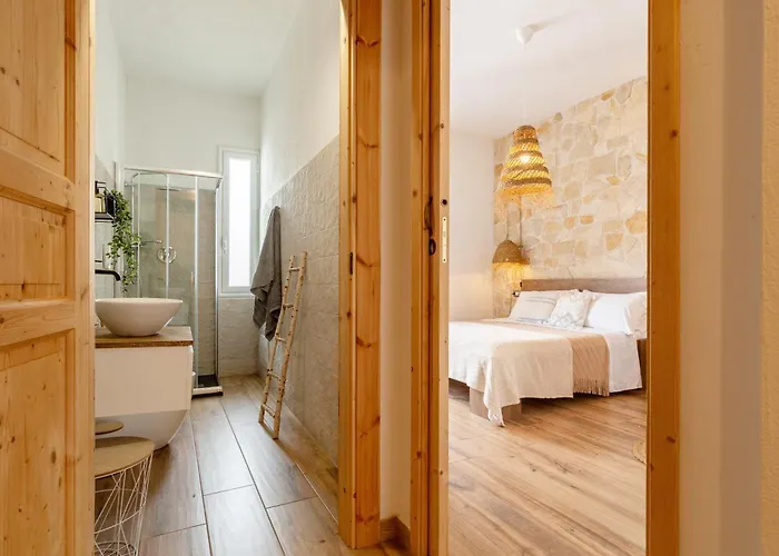 Séjour chez l'habitant Arya Dimora Mediterranea & Apartment, Centro *