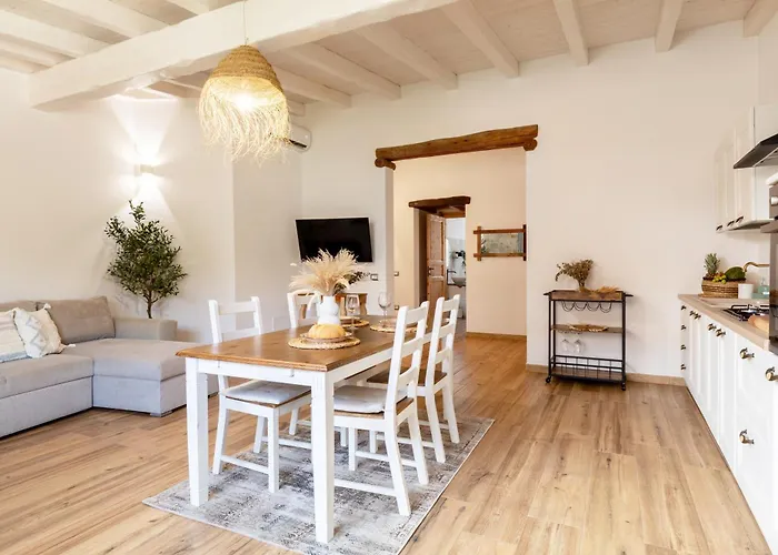 Arya Dimora Mediterranea Suite&apartment, Centro